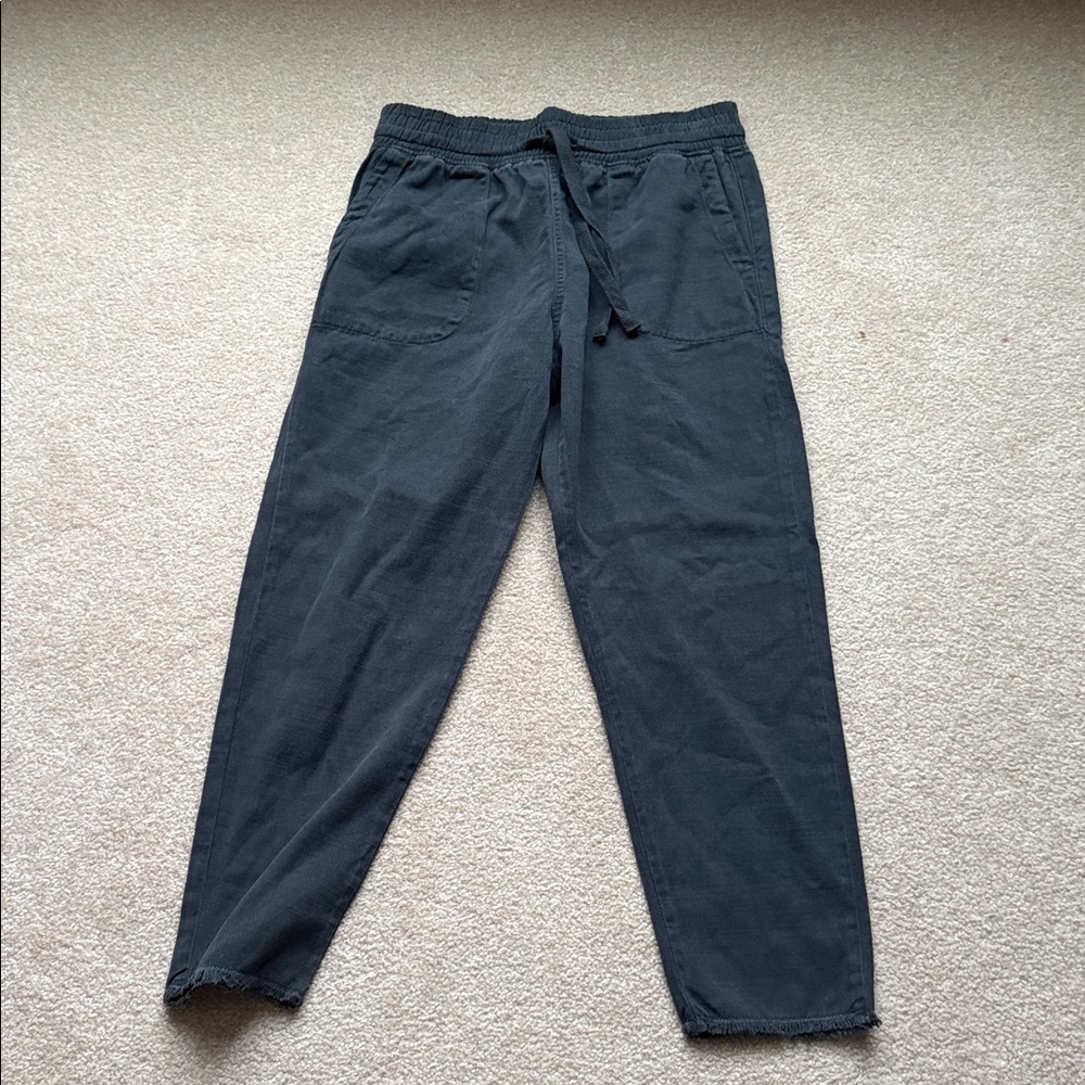 Zara Women’s Charcoal Joggers Size Large